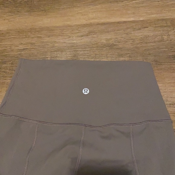 High rise mesh Lululemon leggings - Picture 5 of 5